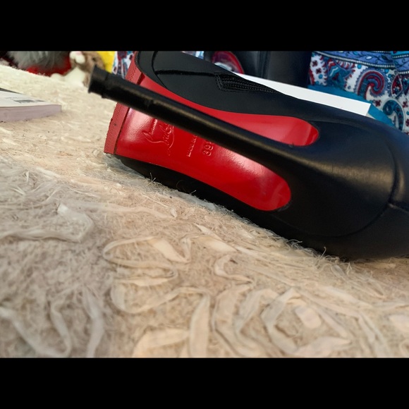 SOLD.  Botalli over the knee - Picture 9 of 12